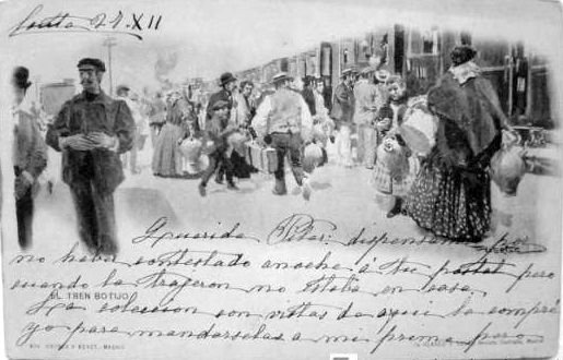 Fotografía de 1930 en la que se ve a cada viajante con su maleta y su botijo para beber agua durante el viaje.